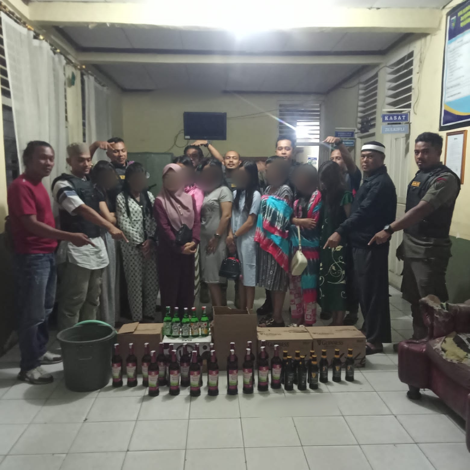 RAZIA HIBURAN MALAM